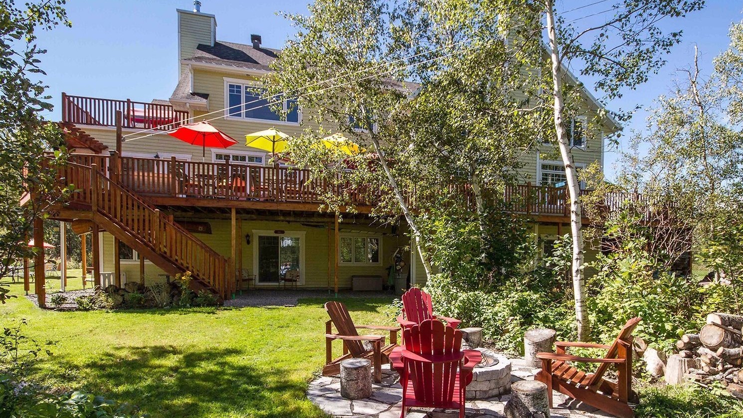arriere-domaine-et-villa-lac-st-charles-1600-7218061 (4) arriere-domaine-et-villa-lac-st-charles-1600-7218061 (4)